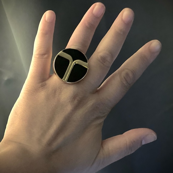 TRINA TURK-Black Super T Ring-Cocktail Ring-Gold Enamel Oversized Statement Ring - Picture 4 of 7